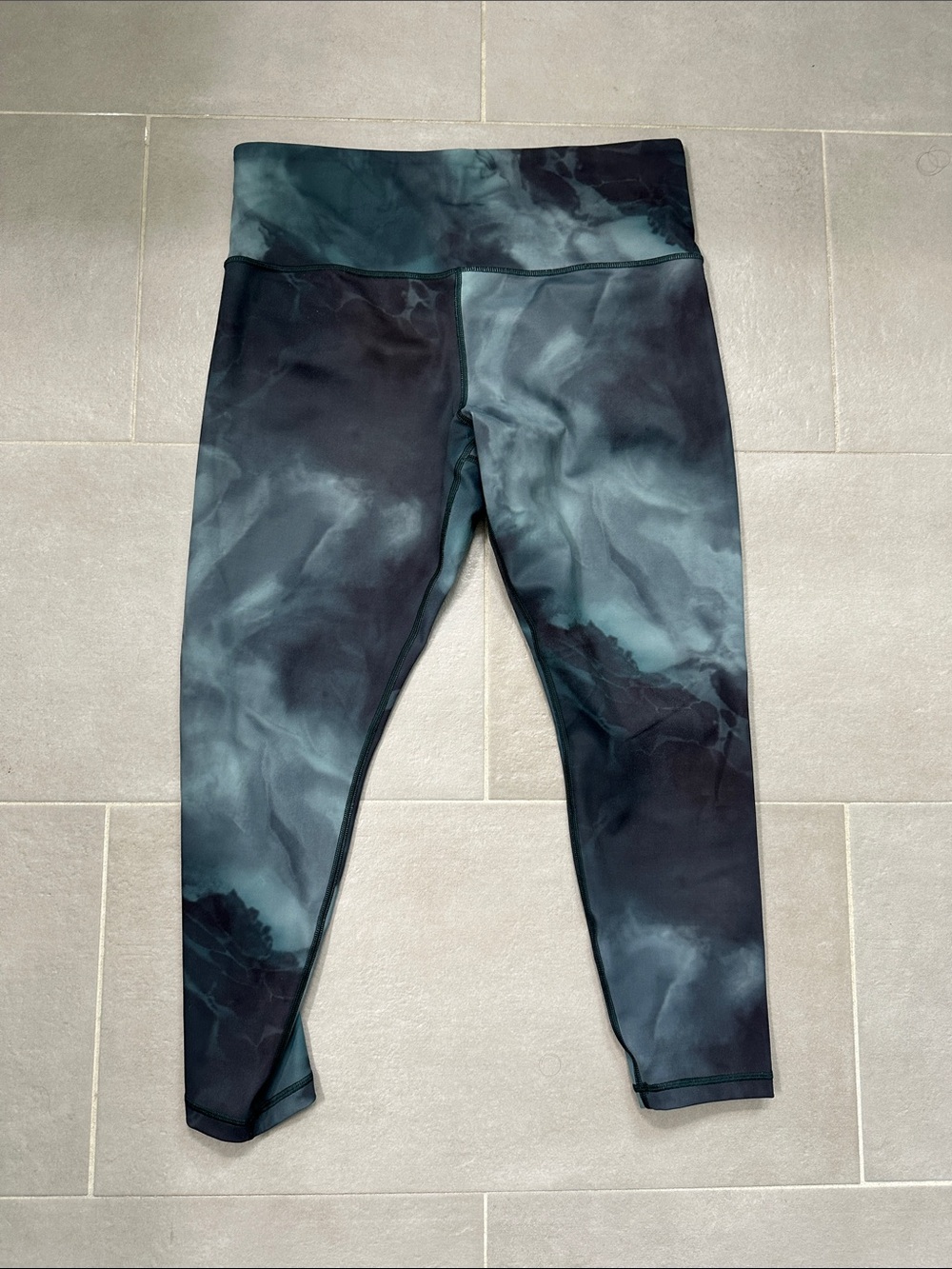 High-Waist Marble Print Leggings in Teal & Black